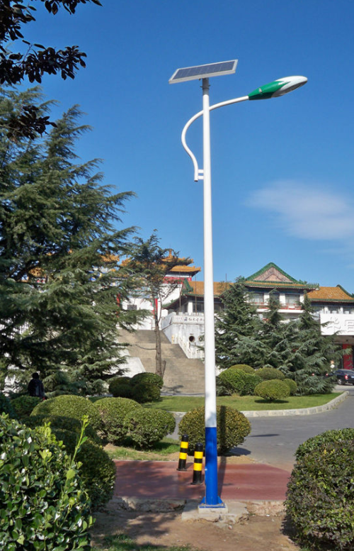 道路太陽能路燈你知道怎么選擇瓦數嗎？
